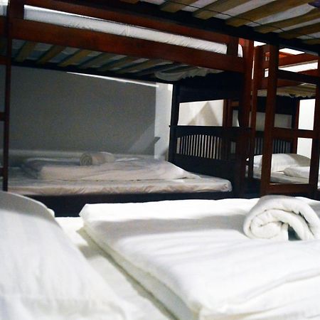 Warisan Family Inn センポルナ エクステリア 写真