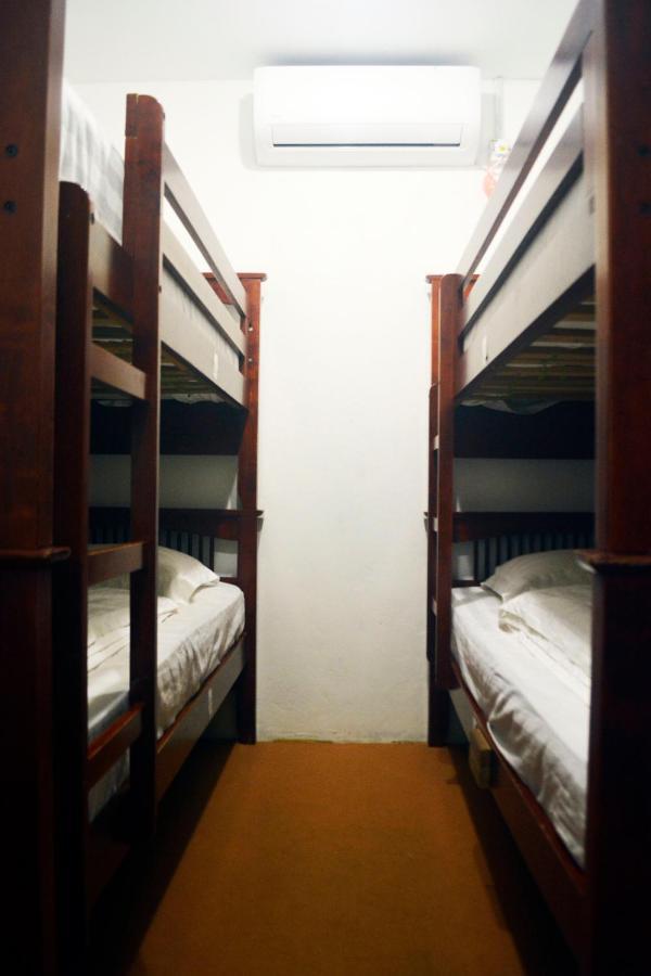 Warisan Family Inn センポルナ エクステリア 写真