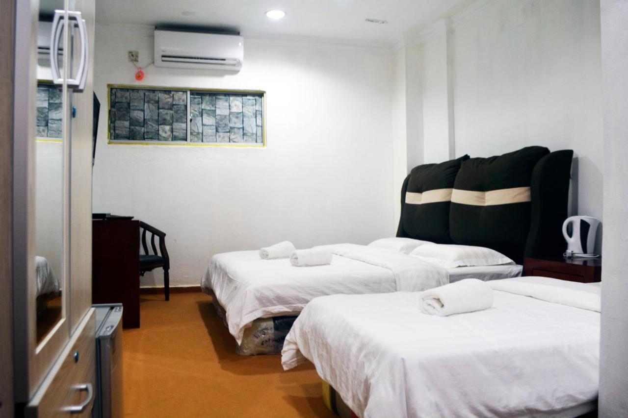 Warisan Family Inn センポルナ エクステリア 写真