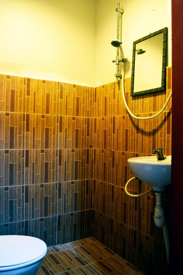 Warisan Family Inn センポルナ エクステリア 写真