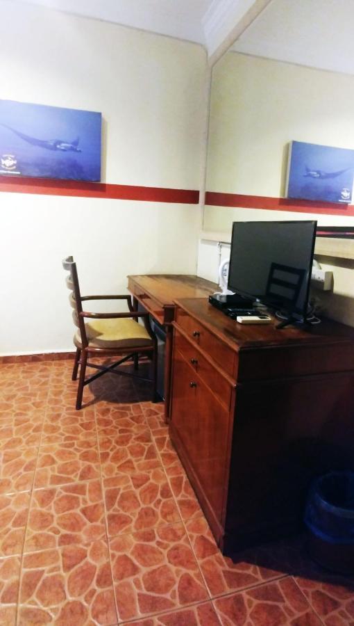 Warisan Family Inn センポルナ エクステリア 写真